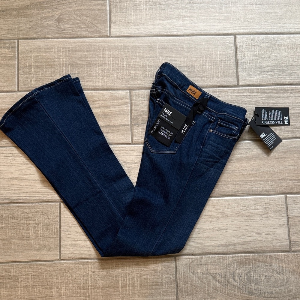 NWT PAIGE Denim Mid Rise Lou Lou Flare Jean